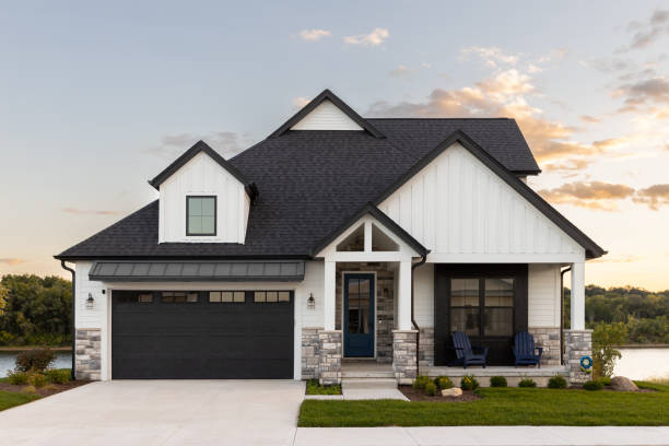 Best Roof Maintenance and Cleaning  in Hudsonville, MI